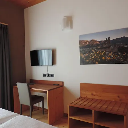 ホテル Garni Tuttotondo 3*